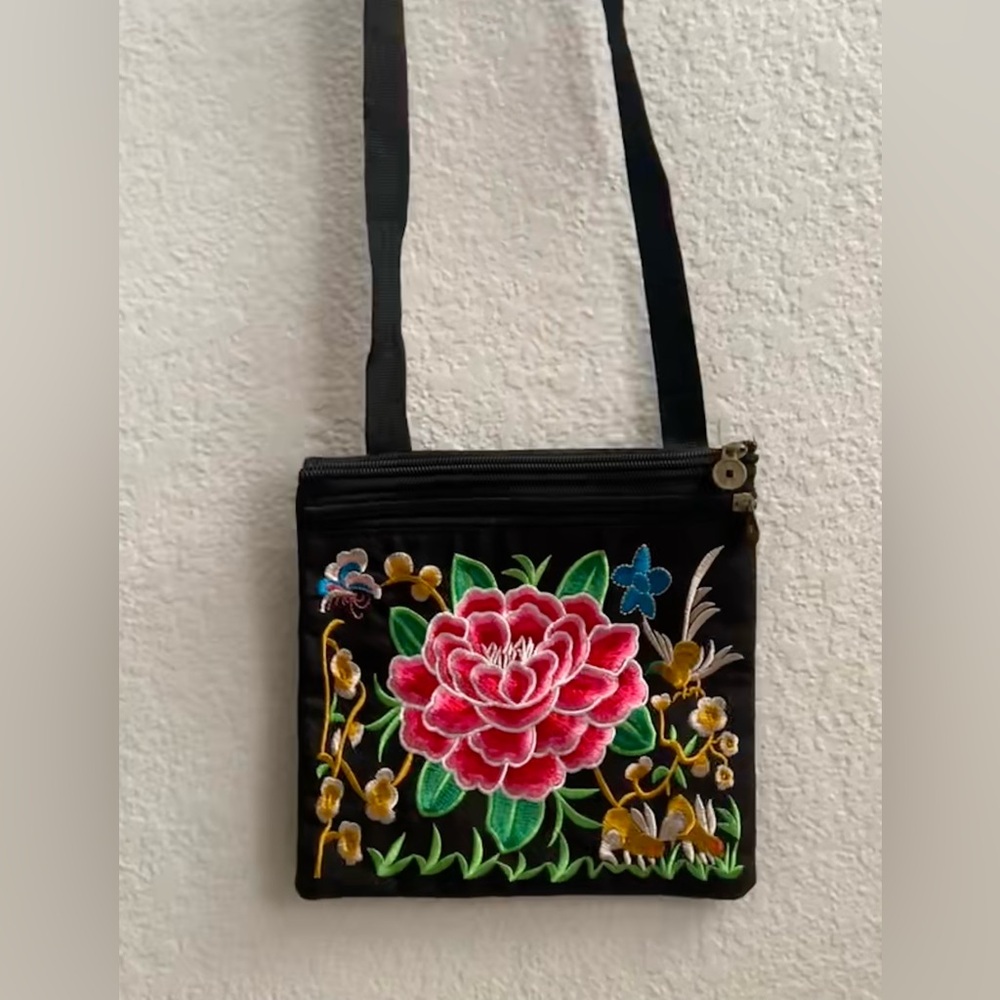 Embroidered bag